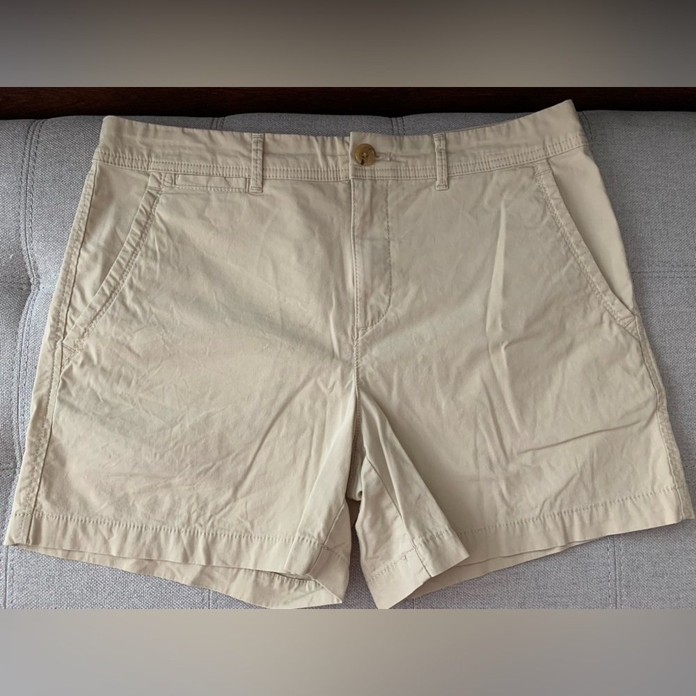 Banana Republic Factory Khaki Chino Shorts